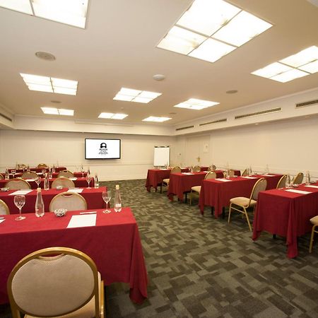 Austral Plaza Hotel Comodoro Rivadavia Eksteriør billede