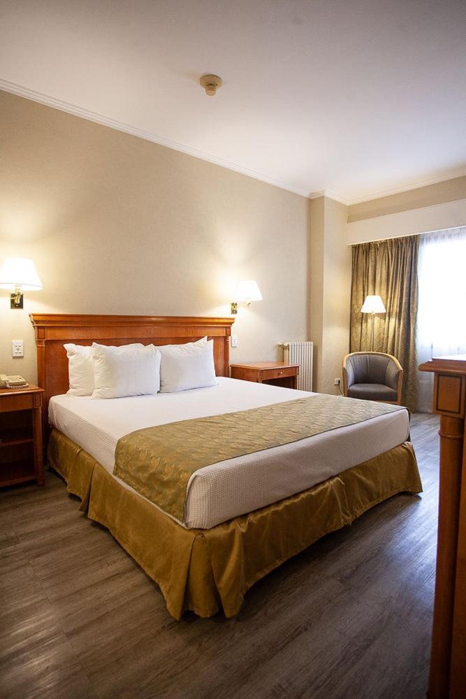 Austral Plaza Hotel Comodoro Rivadavia Eksteriør billede