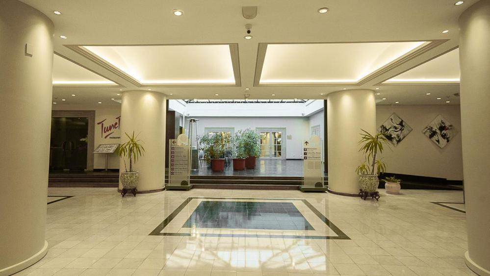 Austral Plaza Hotel Comodoro Rivadavia Eksteriør billede