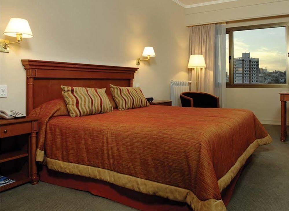 Austral Plaza Hotel Comodoro Rivadavia Eksteriør billede