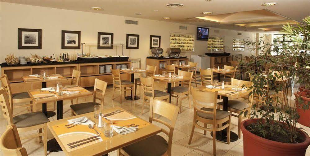 Austral Plaza Hotel Comodoro Rivadavia Eksteriør billede